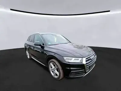 Second-hand Audi Q5 Sport 163 CP (119 kW) 2020 Negru SUV