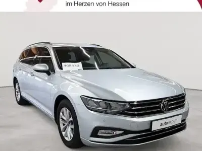 Usata VW Passat Business 150 CV (110 kW) 2022 Argento Station wagon