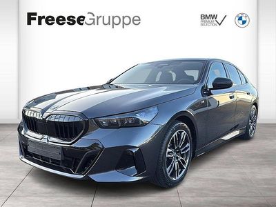 Grau Neu 2025 BMW 520 M Sport Limousine | 63.290 € (Fairer Preis)