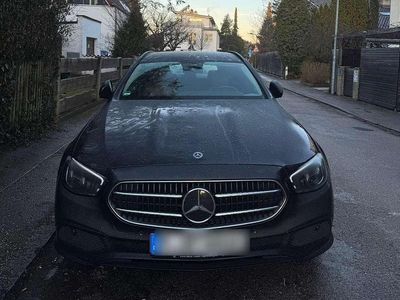 Gebraucht Mercedes E300 Avantgarde 194 PS (142 kW) 2021 Grau Kombi