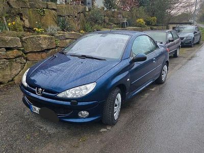Gebraucht Peugeot 206 CC Tendance 109 PS (80 kW) 2005 Blau Cabrio