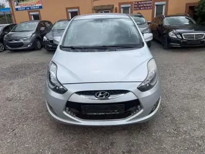 Gebraucht Hyundai ix20 Classic 116 PS (85 kW) 2012 Grau Kleinwagen