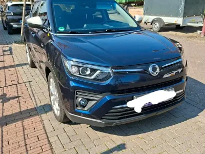 Gebraucht SsangYong Tivoli 163 PS (119 kW) 2022 Blau SUV