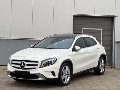 Weiß Gebraucht 2016 Mercedes GLA200 SUV | 12.990 € (Superpreis)