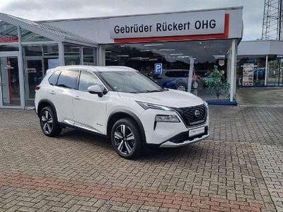 Solid white Gebraucht 2024 Nissan X-Trail Tekna SUV | 31.990 € (Superpreis)