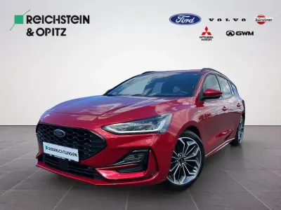 Gebraucht Ford Focus ST-Line X 155 PS (114 kW) 2023 Fantastic red Limousine