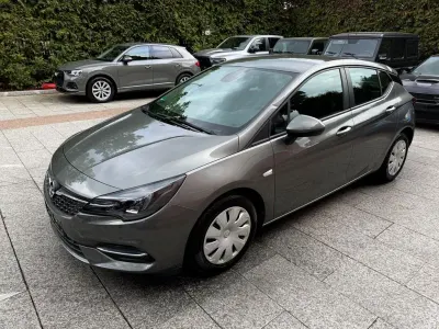 Używany Opel Astra 131 KM (96 kW) 2020 Szary Sedan/Limuzyna
