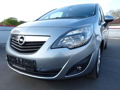 Usata Opel Meriva 110 CV (80 kW) 2012 Argento Monovolume