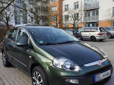 Gebraucht Fiat Punto Evo 77 PS (56 kW) 2010 Grün Kleinwagen