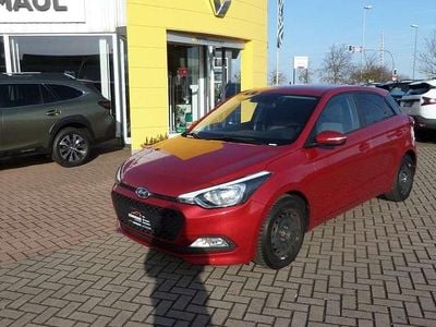 Gebraucht Hyundai i20 Trend 84 PS (61 kW) 2017 Red passion Kleinwagen
