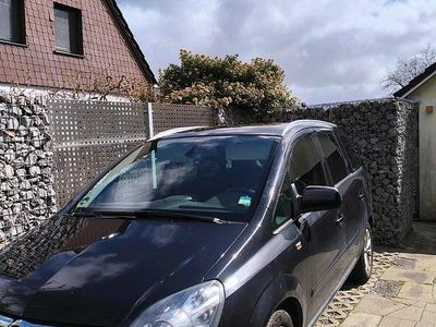 Second-hand Opel Zafira 122 CP (89 kW) 2013 Negru Monovolum