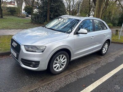 Gebraucht Audi Q3 Ambiente 140 PS (102 kW) 2012 Silber SUV