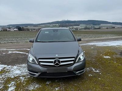 Gebraucht Mercedes 200 140 PS (102 kW) 2012 Grau Limousine