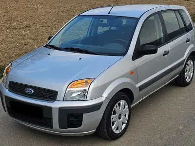 Gebraucht Ford Fusion Style 101 PS (74 kW) 2008 Polar silber metallic Kleinwagen