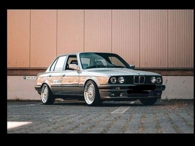 Usata BMW 325 Performance 299 CV (219 kW) 1988 Argento Berlina