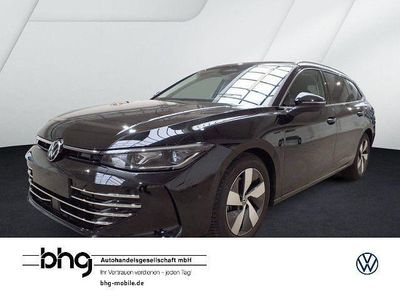 Gebraucht 2025 VW Passat Elegance Limousine | 58.283 €