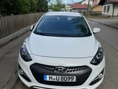 Occasion Hyundai i30 Classic 101 ch (74 kW) 2016 Blanc Berline