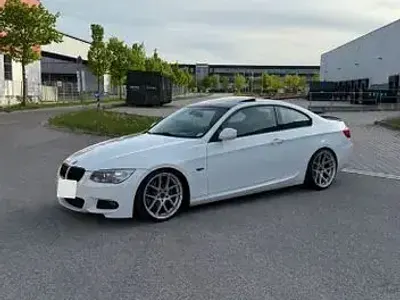 Usata BMW 325 M Sport 272 CV (200 kW) 2010 Bianco Coupé