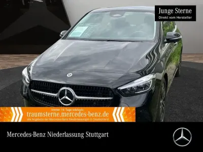 Gebraucht Mercedes B200 Advanced 163 PS (119 kW) 2025 Schwarz Van / Kleinbus