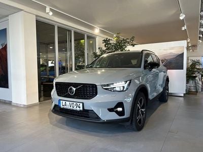 Neu Volvo XC40 Ultra 163 PS (119 kW) 2025 Grau SUV