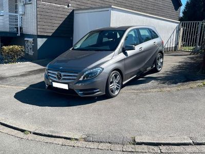 Mercedes B220