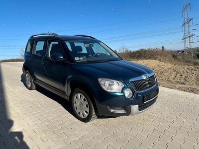 Gebraucht Skoda Yeti Plus Edition 105 PS (77 kW) 2013 Blau SUV