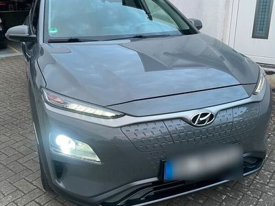 gebraucht Hyundai Kona Garagenfahrzeug mit Werksgarantie