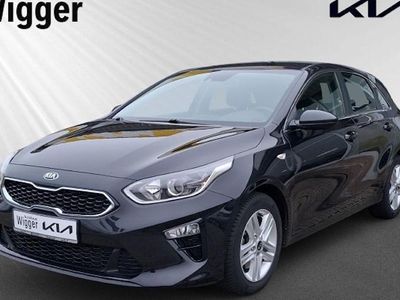 Schwarz Gebraucht 2021 Kia Ceed Vision Kleinwagen | 17.490 € (Guter Preis)