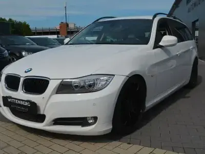 Gebraucht BMW 320 Performance 177 PS (130 kW) 2009 Weiß Kombi