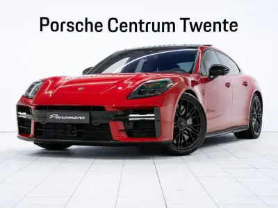 Gebraucht Porsche Panamera Turbo S 782 PS (575 kW) 2025 Rot Kleinwagen