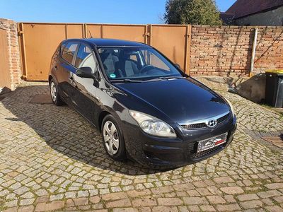 Gebraucht Hyundai i30 109 PS (80 kW) 2009 Schwarz Kleinwagen