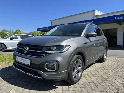 Używany VW T-Cross R-line 116 KM (85 kW) 2019 Zielony SUV