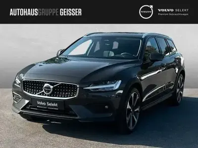 Brugt Volvo V60 CC Ultimate 197 HK (144 kW) 2023 Grå Stationcar