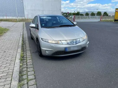 Gebraucht Honda Civic 140 PS (102 kW) 2006 Silber Limousine