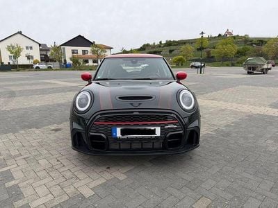 Gebraucht Mini John Cooper Works 231 PS (169 kW) 2023 Grün Kleinwagen