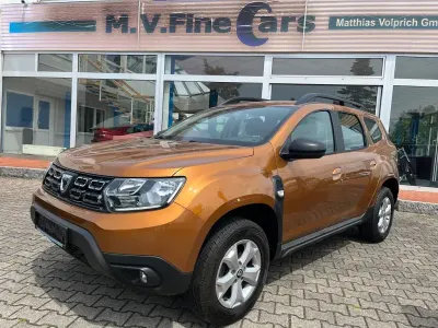 Gebraucht Dacia Duster Comfort 114 PS (83 kW) 2018 Orange SUV