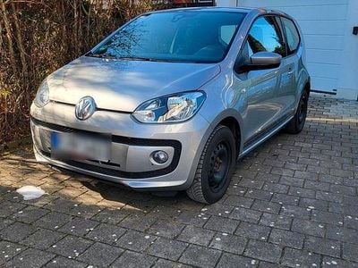 Silber Gebraucht 2016 VW up! move up! Kleinwagen | 5.300 € (Fairer Preis)
