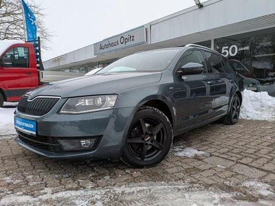 Grau Gebraucht 2016 Skoda Octavia Joy Kombi | 11.890 € (Fairer Preis)