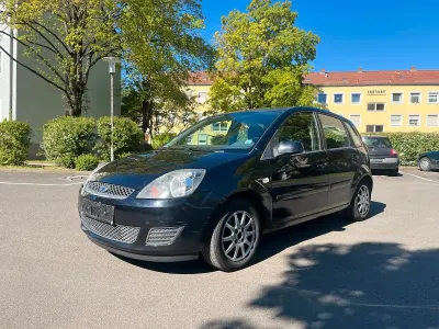 Gebraucht Ford Fiesta 70 PS (51 kW) 2007 Schwarz Kleinwagen