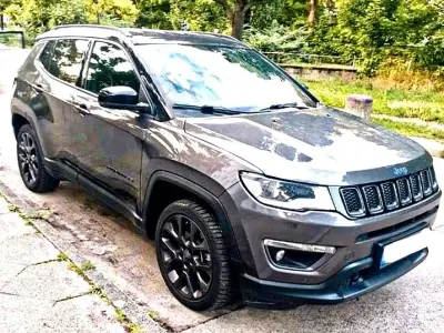 Gebraucht Jeep Compass Limited 179 PS (131 kW) 2021 Grau SUV