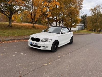 Weiß Gebraucht 2011 BMW 118 Cabriolet Cabrio | 4.999 € (Fairer Preis)