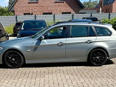 Gebraucht BMW 325 218 PS (160 kW) 2005 Andere farben Limousine