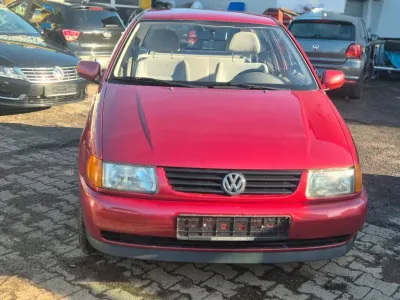 Gebraucht VW Polo 60 PS (44 kW) 1996 Rot