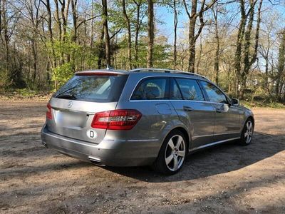 Mercedes E220
