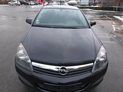 Schwarz Gebraucht 2006 Opel Astra GTC Sport Kleinwagen | 2.799 € (Superpreis)