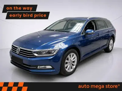 Gebraucht VW Passat Comfortline 150 PS (110 kW) 2017 Blau Kombi