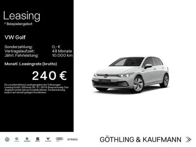 Gebraucht VW Golf VIII Style 131 PS (96 kW) 2024 Weiß Limousine