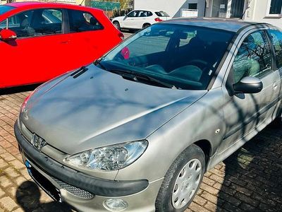Gebraucht Peugeot 206 75 PS (55 kW) 2006 Silber Kleinwagen
