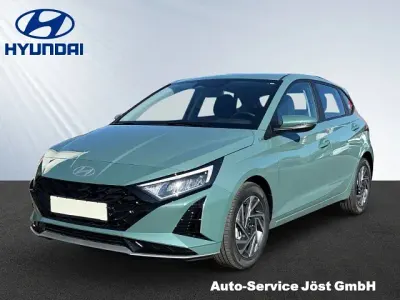 Neu Hyundai i20 Trend 90 PS (66 kW) 2026 Gruen Kleinwagen
