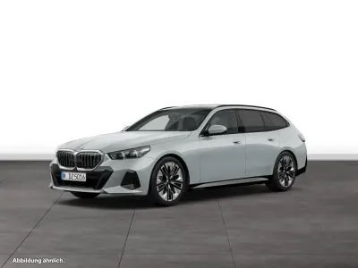 Gebraucht BMW 520 Sport Line 197 PS (144 kW) 2026 Grau Kombi